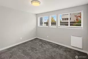 3055 80th Ave SE, Mercer Island, WA 98040 - Photo 17