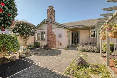 816 Spruce Street, Hoquiam, WA 98550 - Photo 1