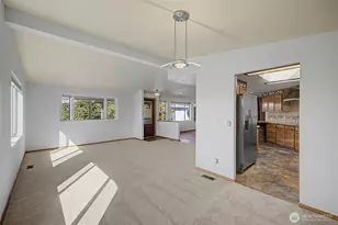 1402 22nd Street NE, Auburn, WA 98002 - Photo 9