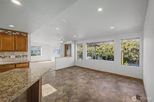 1402 22nd Street NE, Auburn, WA 98002 - Photo 3