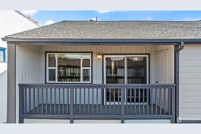 1010 Perry Avenue #305, Bremerton, WA 98310 - Photo 15