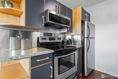 1010 Perry Avenue #305, Bremerton, WA 98310 - Photo 7