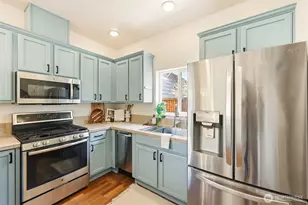 8847 9th Ave SW, Seattle, WA 98106 - Photo 7