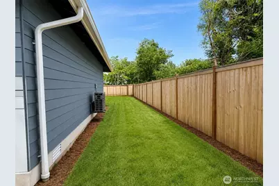11014 6th Avenue W #C, Everett, WA 98204 - Photo 3
