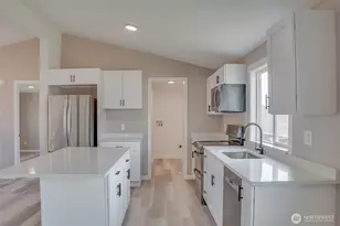 4000 Longview Street NE, Moses Lake, WA 98837 - Photo 11