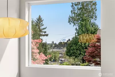9719 Lake Shore Boulevard NE, Seattle, WA 98115 - Photo 19