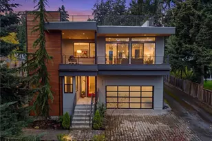9719 Lake Shore Blvd NE, Seattle, WA 98115 - Photo 3