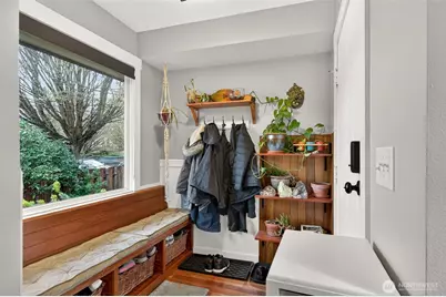 8620 35th Avenue SW, Seattle, WA 98126 - Photo 3