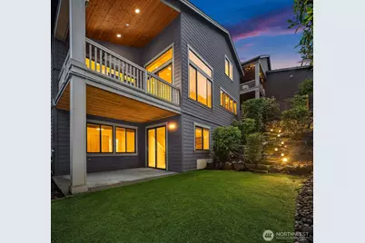 9026 NE 127th Place, Kirkland, WA 98034 - Photo 3