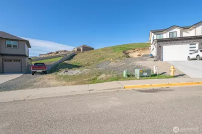 83 Sunny Meadows Loop, Wenatchee, WA 98801 - Photo 1