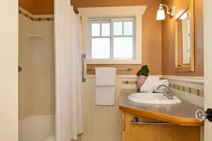 2332 45th Ave SW, Seattle, WA 98116 - Photo 17