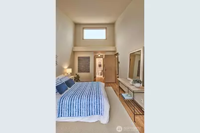 909 N 35th Street #402, Seattle, WA 98103 - Photo 19