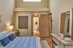 909 N 35th St, Seattle, WA 98103 - Photo 19