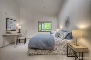 909 N 35th St, Seattle, WA 98103 - Photo 25