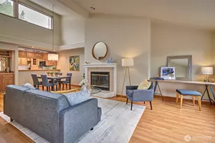 909 N 35th St, Seattle, WA 98103 - Photo 9