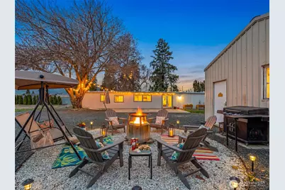 420 30th Street NW, East Wenatchee, WA 98802 - Photo 1