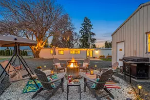 420 30th St NW, East Wenatchee, WA 98802 - Photo 1