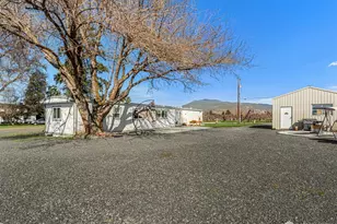 420 30th St NW, East Wenatchee, WA 98802 - Photo 5