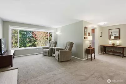 17035 136th Place SE, Renton, WA 98058 - Photo 5