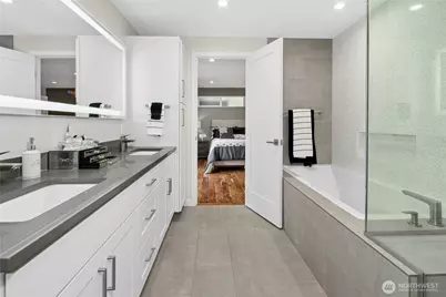 4440 137th Avenue SE, Bellevue, WA 98006 - Photo 17