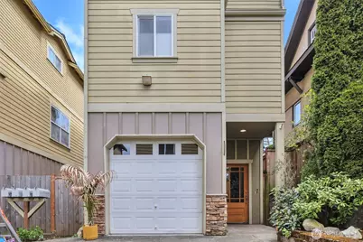 2221 E Spruce Street, Seattle, WA 98122 - Photo 1