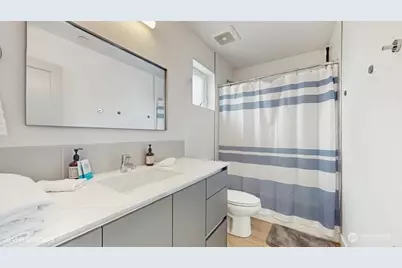 442 13th Avenue, Seattle, WA 98122 - Photo 17