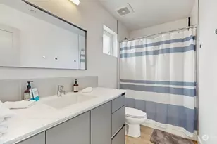 442 13th Ave, Seattle, WA 98122 - Photo 17