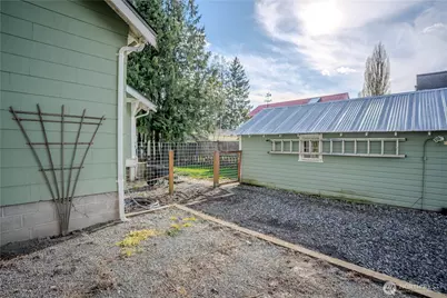 517 Lawson Street, Sumas, WA 98295 - Photo 7