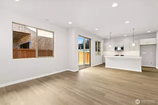 12532 SE 256th Pl, Kent, WA 98030 - Photo 11