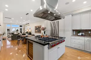 3046 43rd Ave W, Seattle, WA 98199 - Photo 11