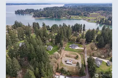 17227 4th Avenue NW, Home, WA 98349 - Photo 29