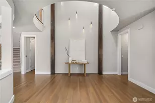 10933 NE 60th St, Kirkland, WA 98033 - Photo 3