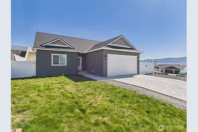 925 N Macaw Avenue, East Wenatchee, WA 98802 - Photo 1