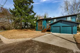 2832 St Clair, Bellingham, WA 98226 - Photo 1