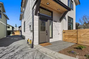 524 NE 89th St, Seattle, WA 98115 - Photo 3