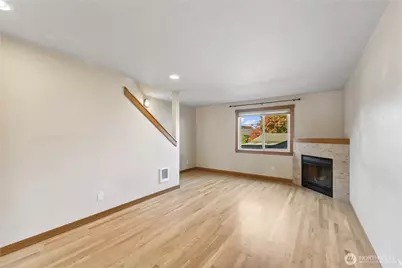 9228 15th Avenue SW #B, Seattle, WA 98106 - Photo 7