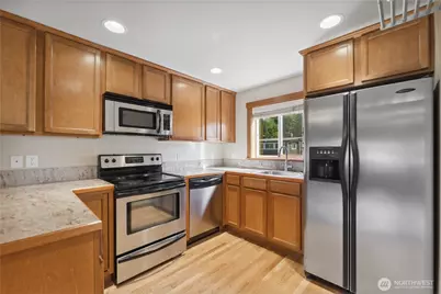 9228 15th Avenue SW #B, Seattle, WA 98106 - Photo 5