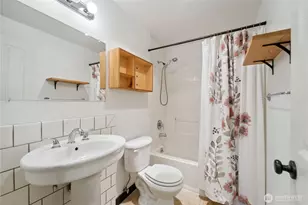 9228 15th Ave SW, Seattle, WA 98106 - Photo 9