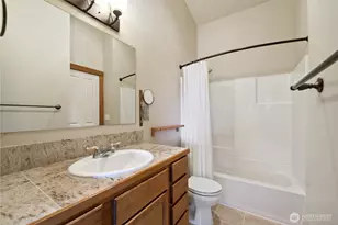 9228 15th Ave SW, Seattle, WA 98106 - Photo 11