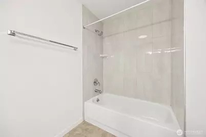 3810 180th St E, Tacoma, WA 98446 - Photo 15