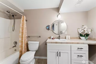 8424 East Side Drive NE, Tacoma, WA 98422 - Photo 29