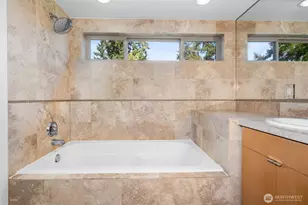 738 N 185th St, Shoreline, WA 98133 - Photo 27