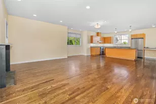 738 N 185th St, Shoreline, WA 98133 - Photo 13