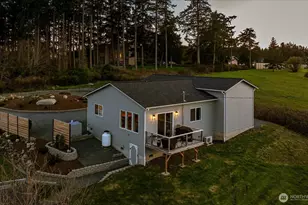 1387 Scenic Heights Rd, Oak Harbor, WA 98277 - Photo 3