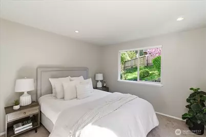 16813 NE 33rd Street, Bellevue, WA 98008 - Photo 23