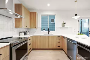 8812 41st Ave SW, Seattle, WA 98136 - Photo 7