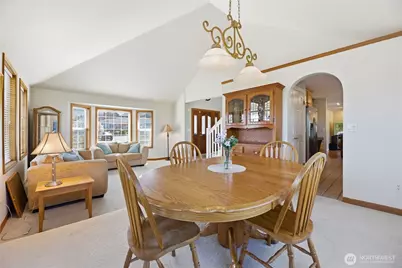 1705 26th Street Pl SW, Puyallup, WA 98371 - Photo 9