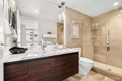 583 Battery Street #2807N, Seattle, WA 98121 - Photo 17
