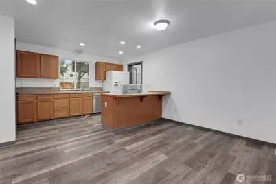 20121 115th Street E, Bonney Lake, WA 98391 - Photo 9