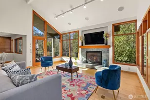 17055 37th Ave NE, Lake Forest Park, WA 98155 - Photo 15